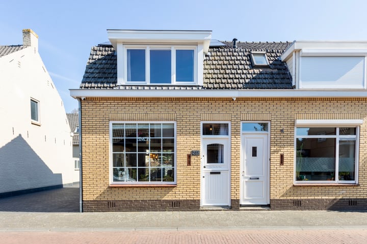 Oude Huijbergsebaan 295 in Bergen op Zoom