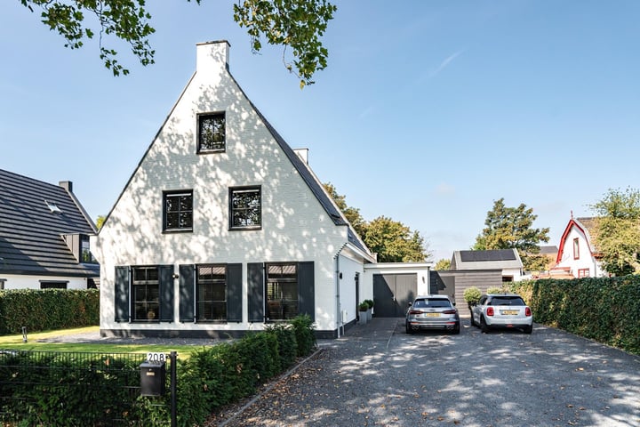 Oude Kruisweg 208 in Cruquius