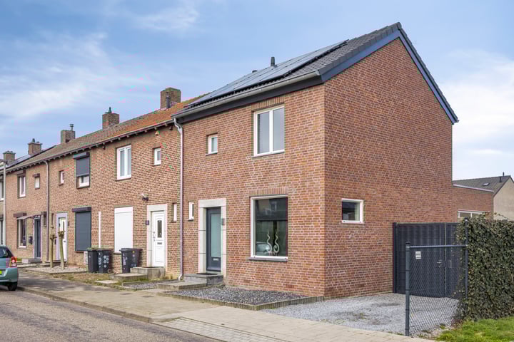 Oude Landgraaf 72 in Landgraaf foto