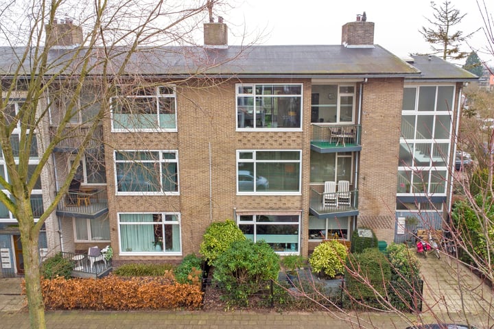 Oude Loosdrechtseweg 196 in Hilversum