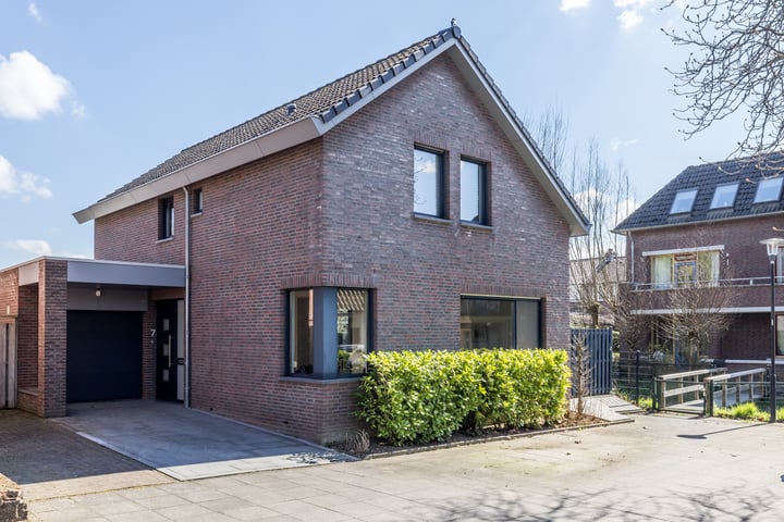 Oude Schoolhof 7 in Eys foto