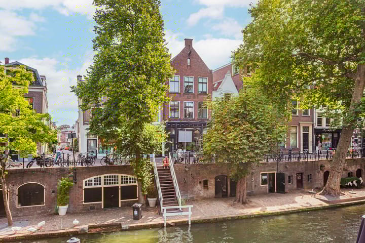 Oudegracht 70B in Utrecht foto