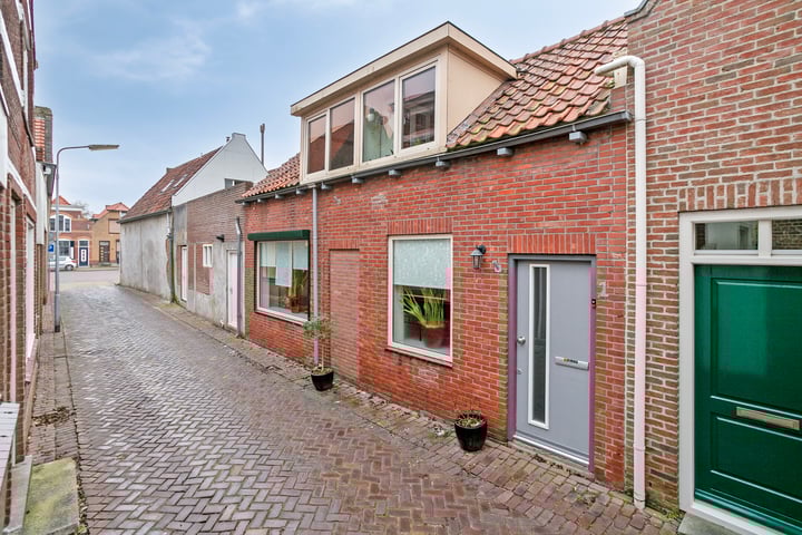 Oudestraat 1 in Sint-Maartensdijk foto