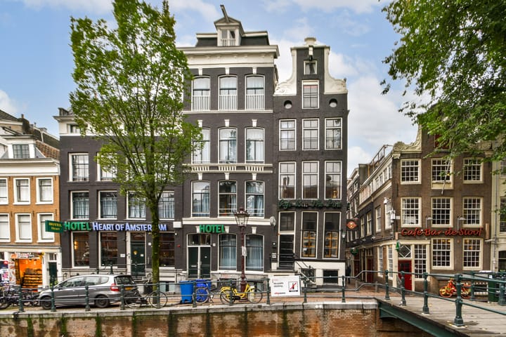 Oudezijds Achterburgwal 116A in Amsterdam foto