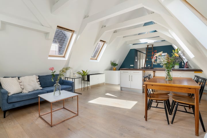 Oudezijds Achterburgwal 152E in Amsterdam