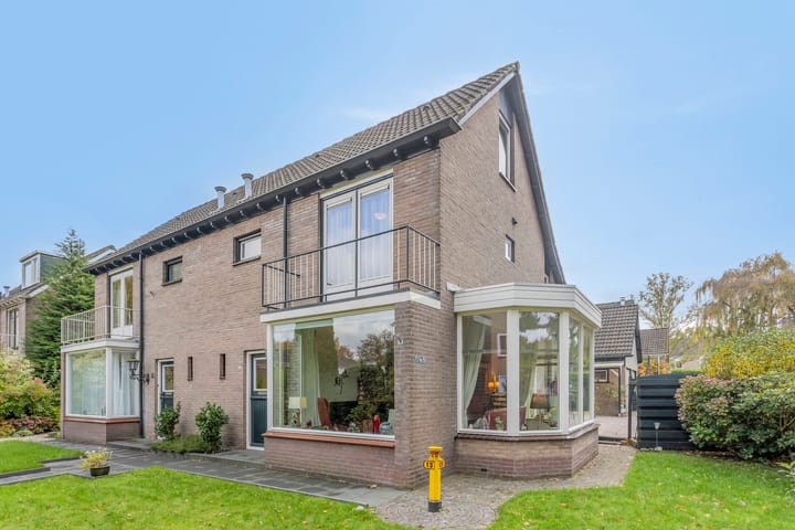 Oudgenoegstraat 13 in Roden