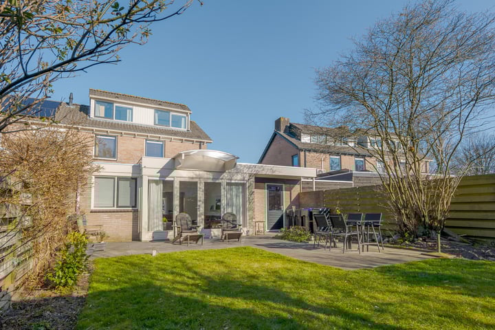 Oudgenoegstraat 6 in Roden foto