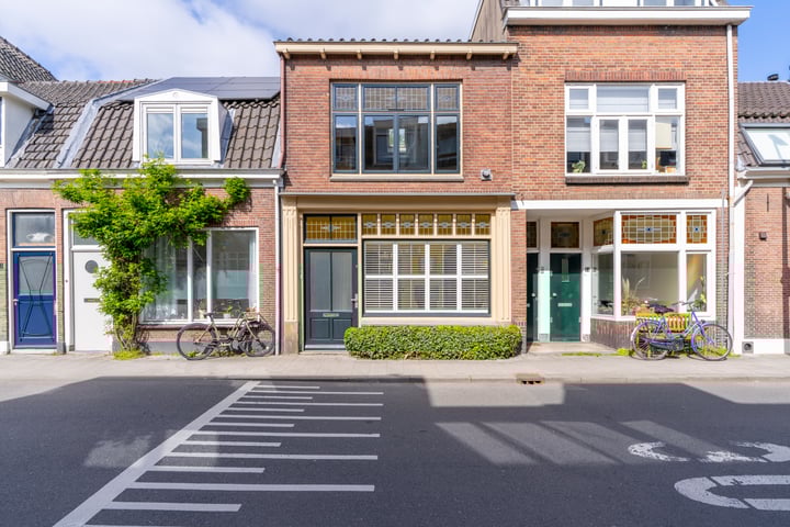 Oudwijkerdwarsstraat 32 in Utrecht foto
