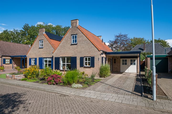 Ouweleen 5 in Hengelo (Gld) foto
