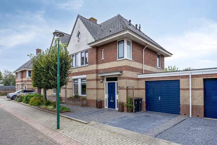 Overvliet 8 in Lopikerkapel