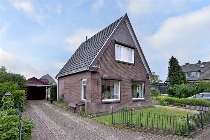 Overweg 14 in Spankeren foto