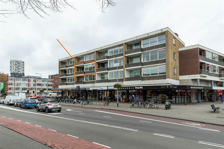 Overwinningsplein 95 in Groningen foto