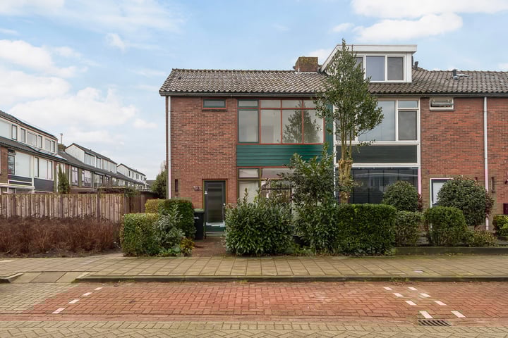 P.C. Hooftlaan 12 in Papendrecht foto