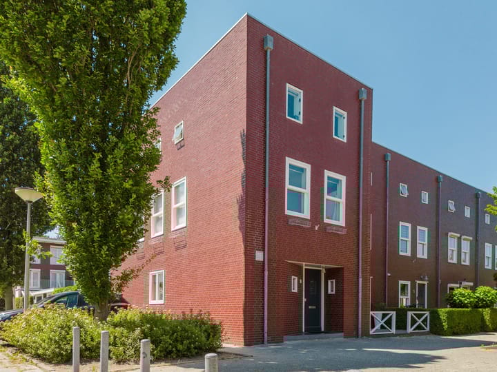 P. Engelvaartstraat 15 in Spijkenisse foto