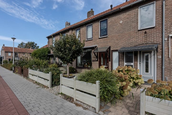 Foto van woning P. Groenenboomstraat 12, Rhoon