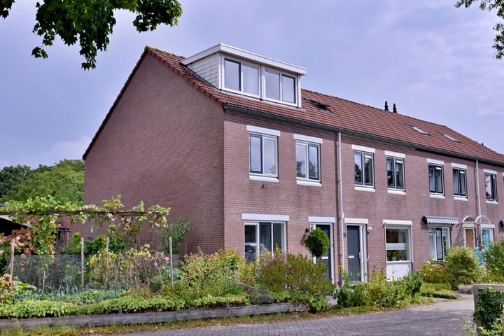 P. Reichholtstraat 23 in Colmschate foto