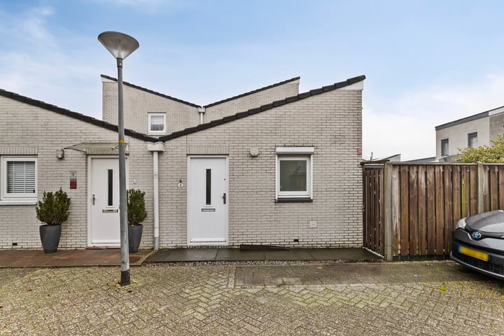 P. Verhagenstraat 3 in Almere foto