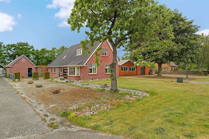 P W Janssenweg 37 in Jubbega foto