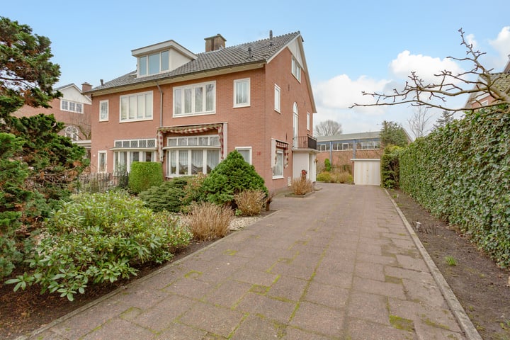 Pa Verkuijllaan 32 in Badhoevedorp foto