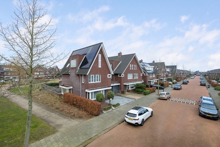 Pablo Picassostraat 46 in Rotterdam foto