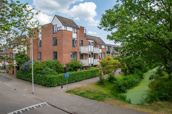 Paddestoelweg 48 in Alphen aan den Rijn foto