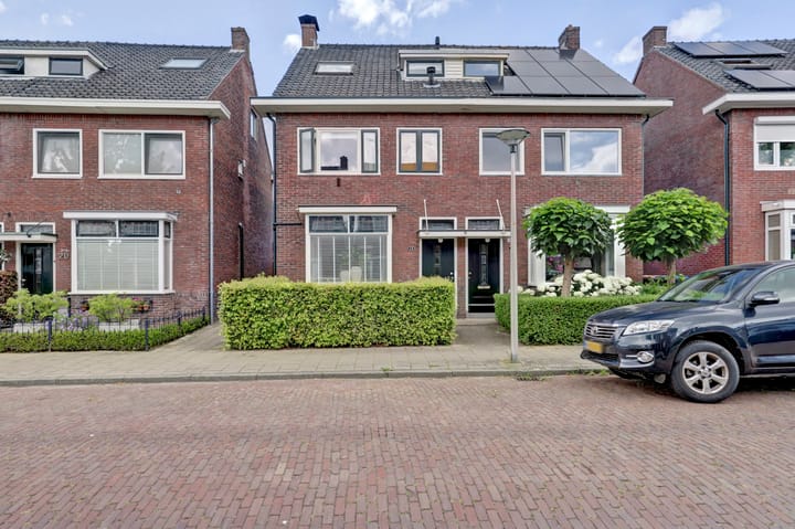 Palembangstraat 18 in Enschede foto