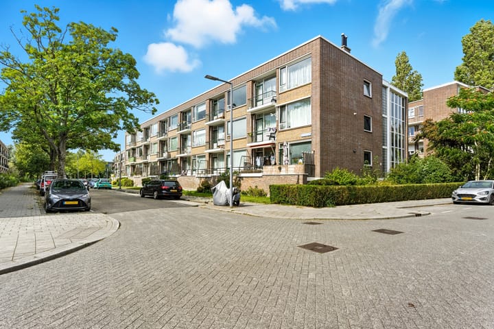 Paltroklaan 75 in Rotterdam foto