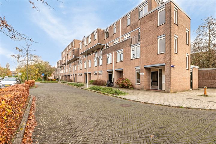 Pannerdenstraat 9 in Amsterdam foto