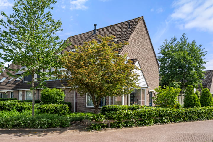 Papaverhof 12 in Barneveld foto