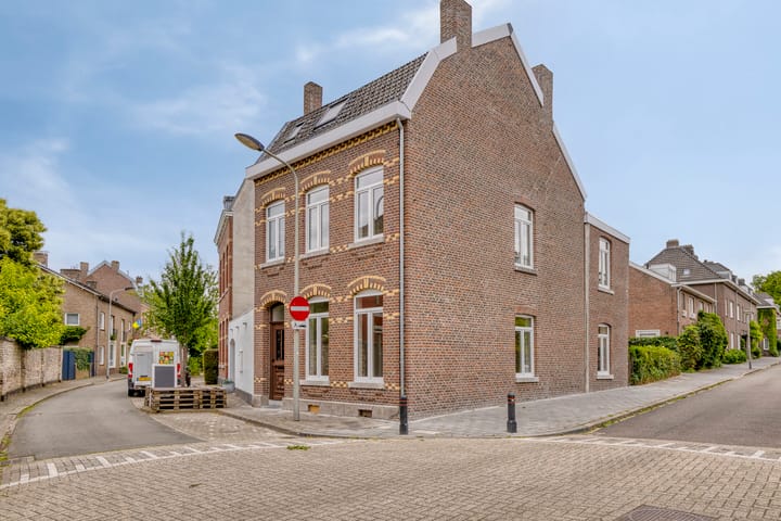Papenweg 52 in Maastricht foto