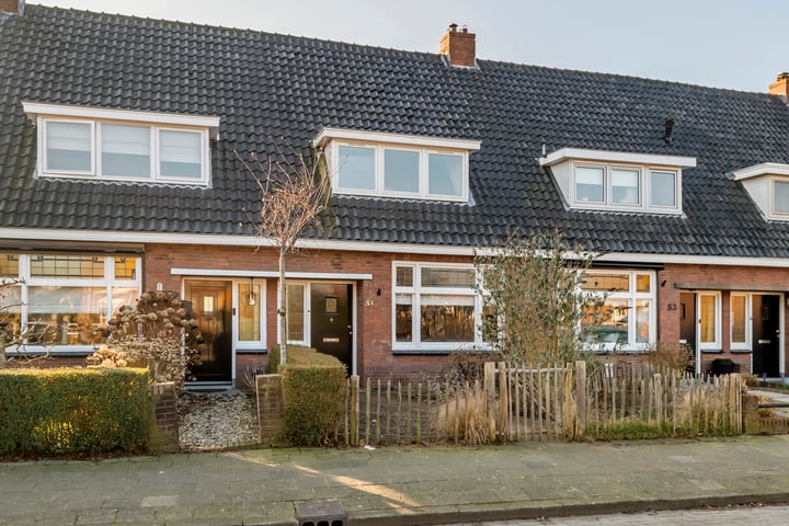 Papesteeg 51 in Tiel foto