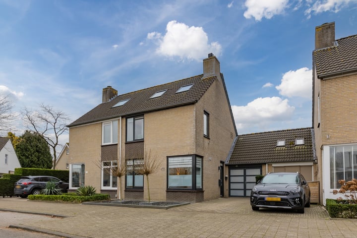 Paradijslaan 48 in Breda foto