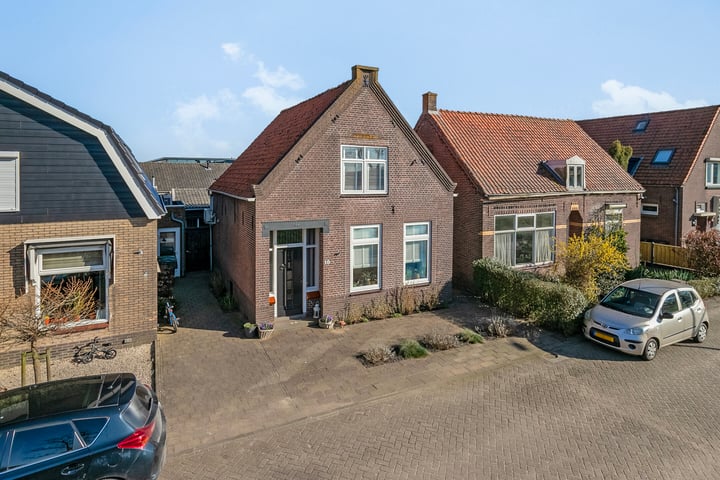 Parallelweg 10 in Klaaswaal foto