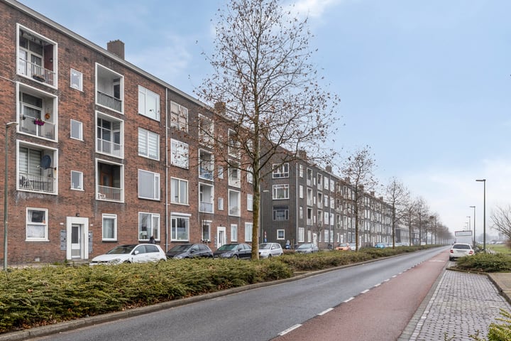 Parallelweg 122D in Vlaardingen foto