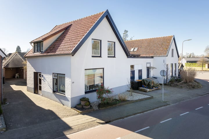 Parallelweg 20 in Neede foto