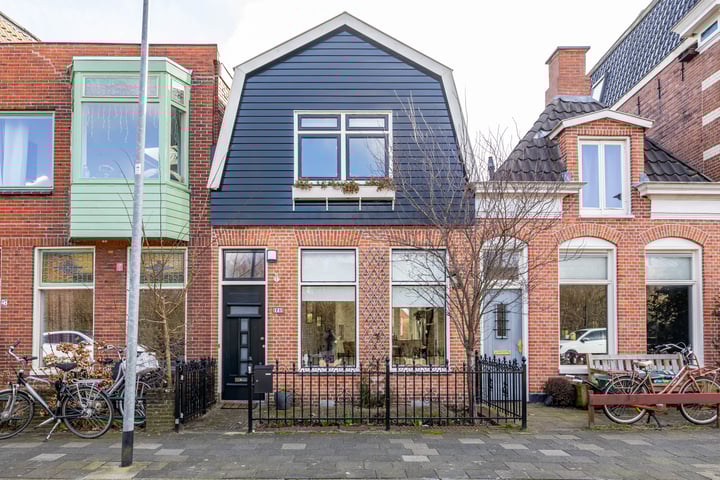 Parallelweg 28 in Groningen foto