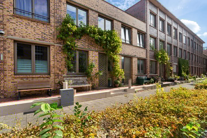 Foto van woning Parallelweg 64, Rotterdam