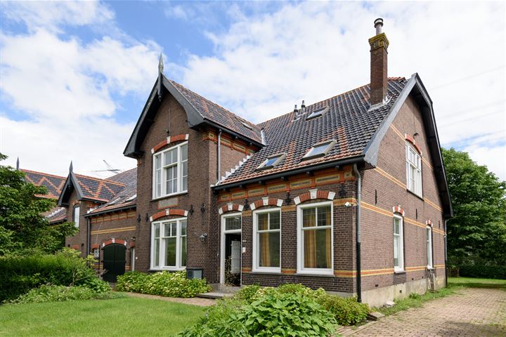 Parallelweg 8 in Sliedrecht foto