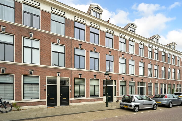 Paramaribostraat 8 in 's-Gravenhage foto
