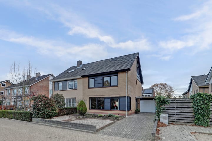 Parklaan 2 in Kapelle