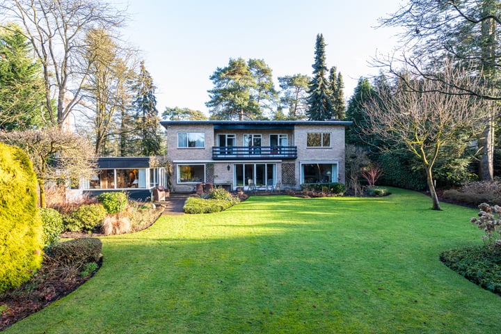 Parklaan 3 in Waalre