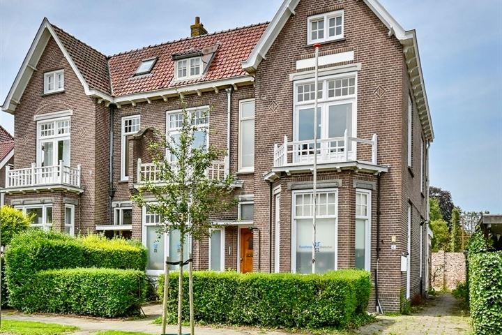 Parklaan 4 in Meppel foto