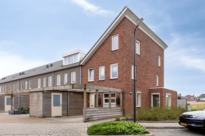 Parklaan 60 in De Lier