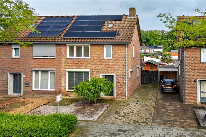 Parklaan 66 in Reuver foto