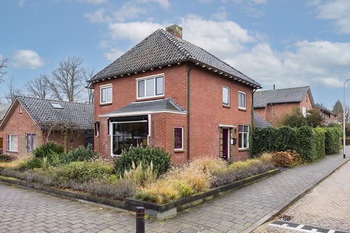 Parkstraat 3 in Ootmarsum foto