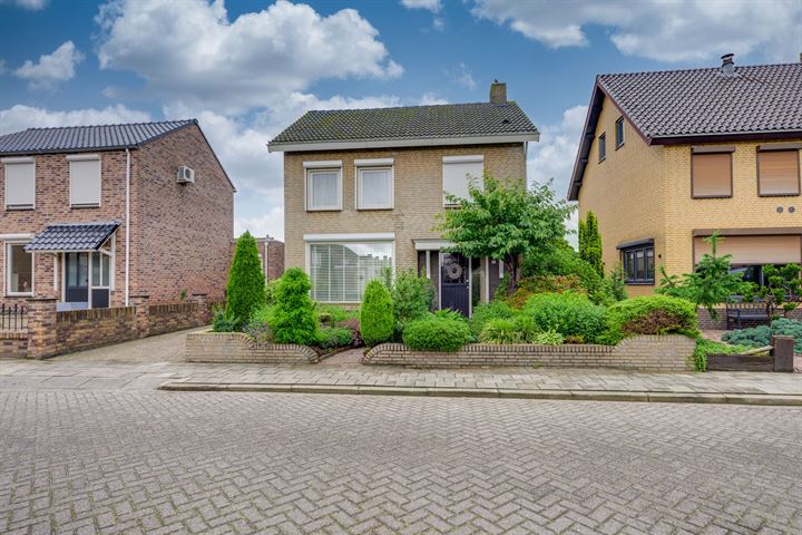 Parkstraat 49 in St. Willebrord foto