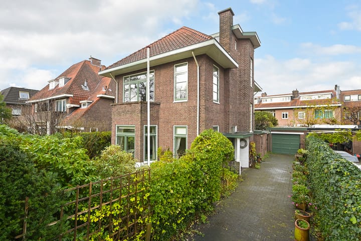 Parkweg 207 in Voorburg