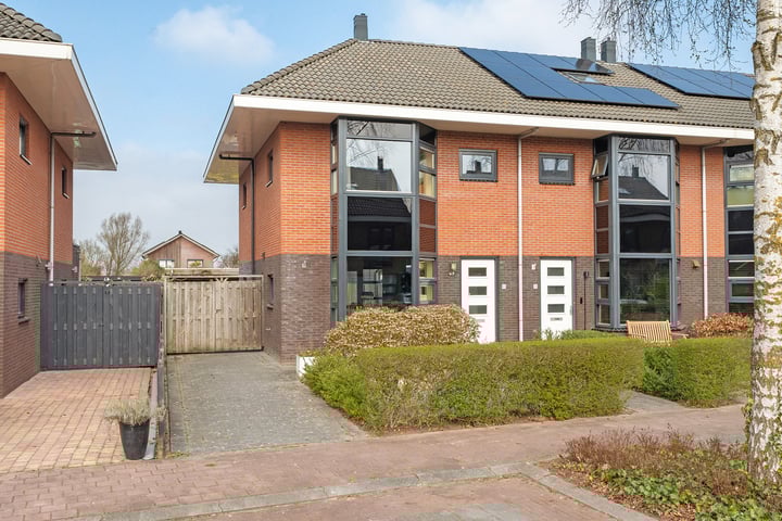 Parnassia 40 in Meppel foto