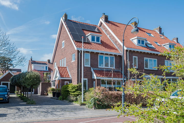 Parnassiakade 21 in Haarlem foto
