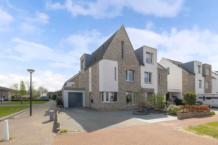 Parnassialaan 167 in Lelystad foto